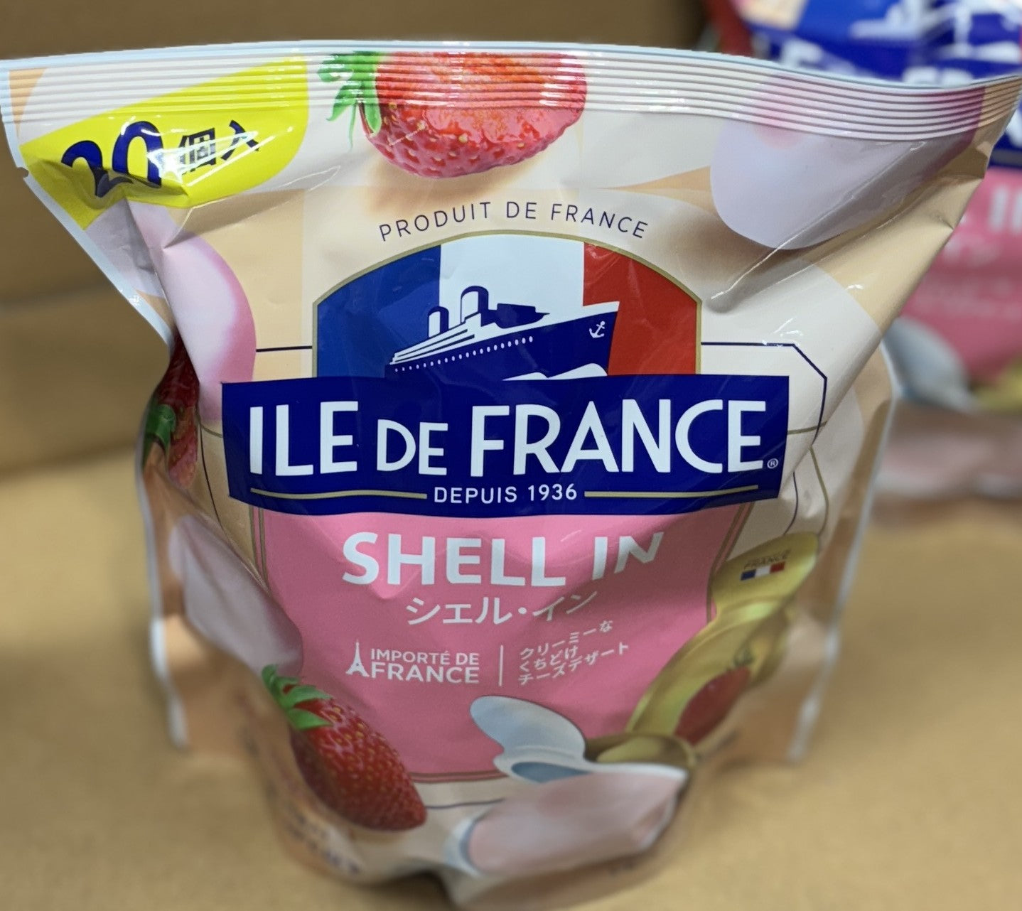ILE de France Shell in Strawberry 400g