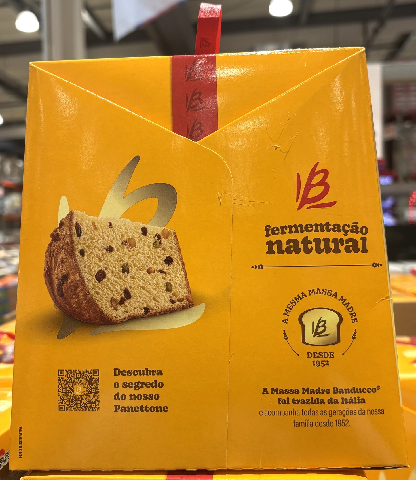 Panettone Bauduccico Holiday Bread 900-g