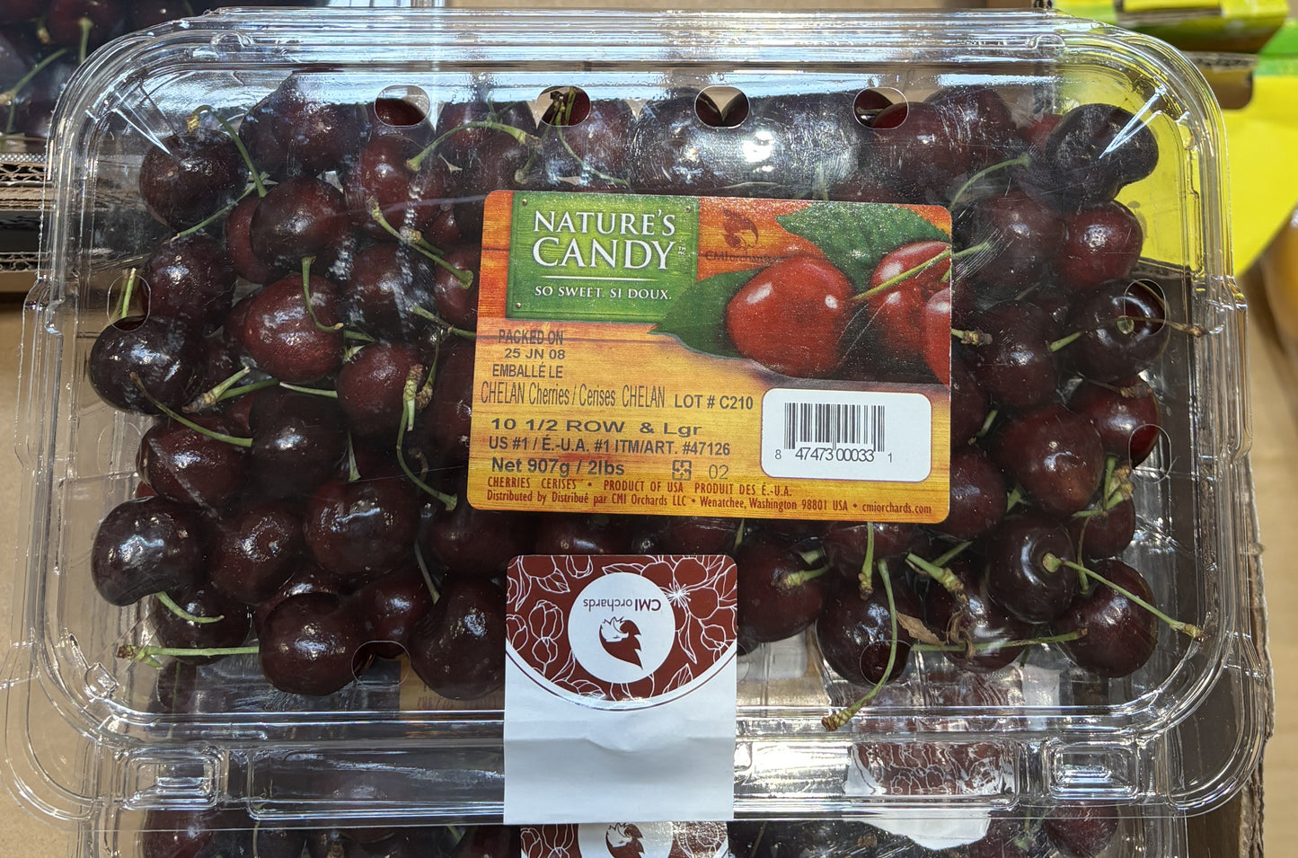 Premium California Cherries (900g/2-lb plastic box)