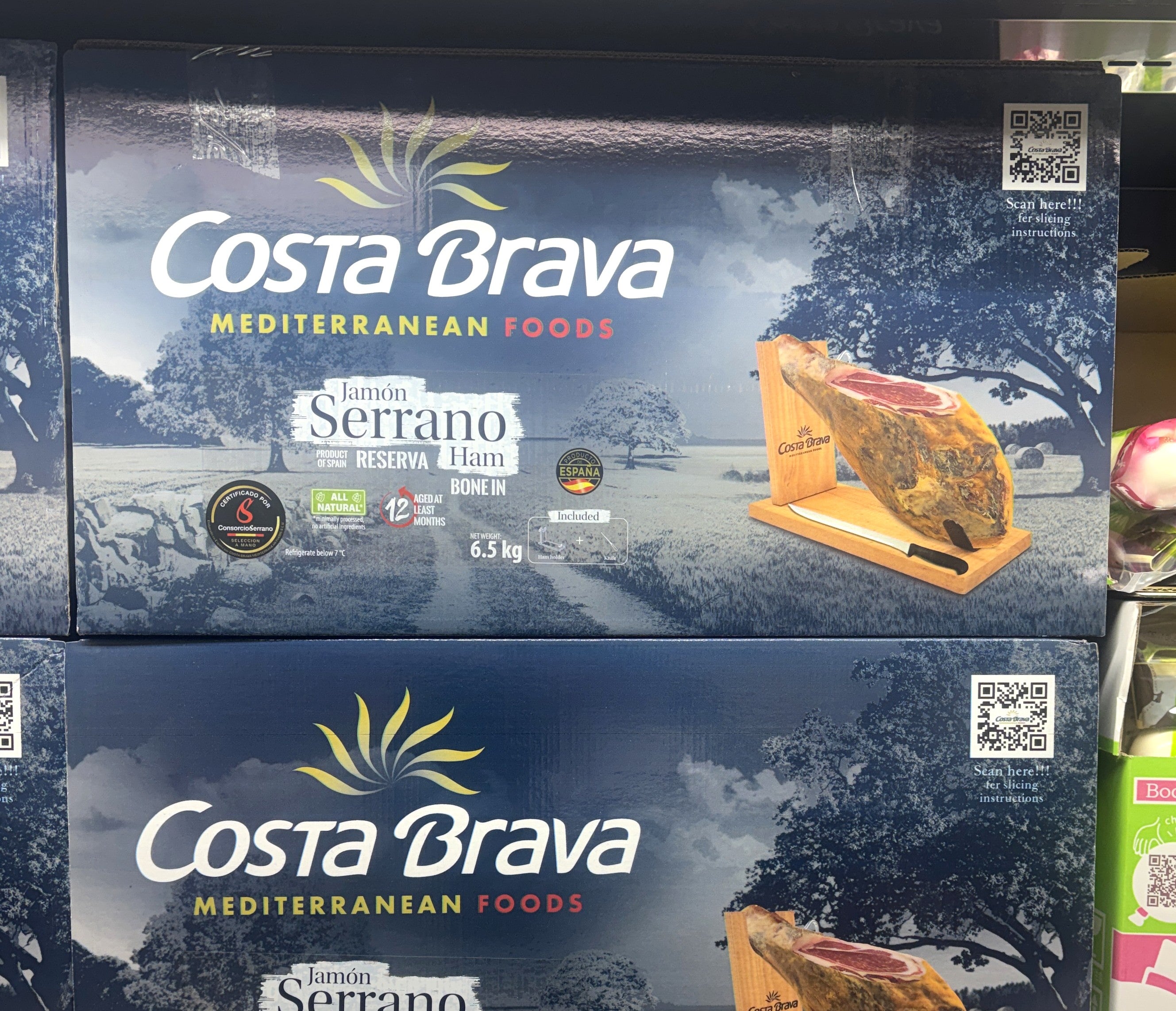 スペインCOSTA BRAVE ハモン セラーノ原木 6.5-㎏ 台・ナイフ付き COSTA BRAVE ハモン セラーノ原木 6.5-㎏ 台・ナイフ付き