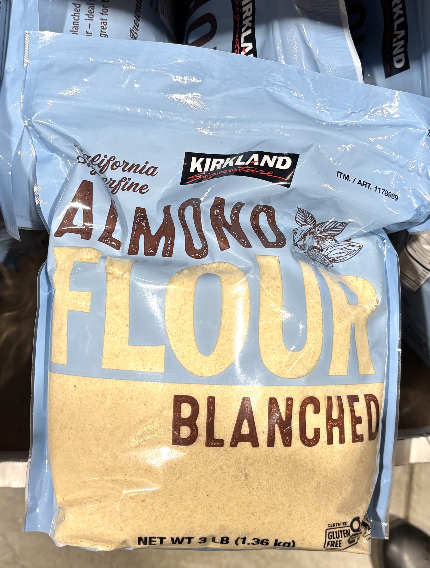 Kirkland Signature Almond Flour (1.36kg / 3 lbs)