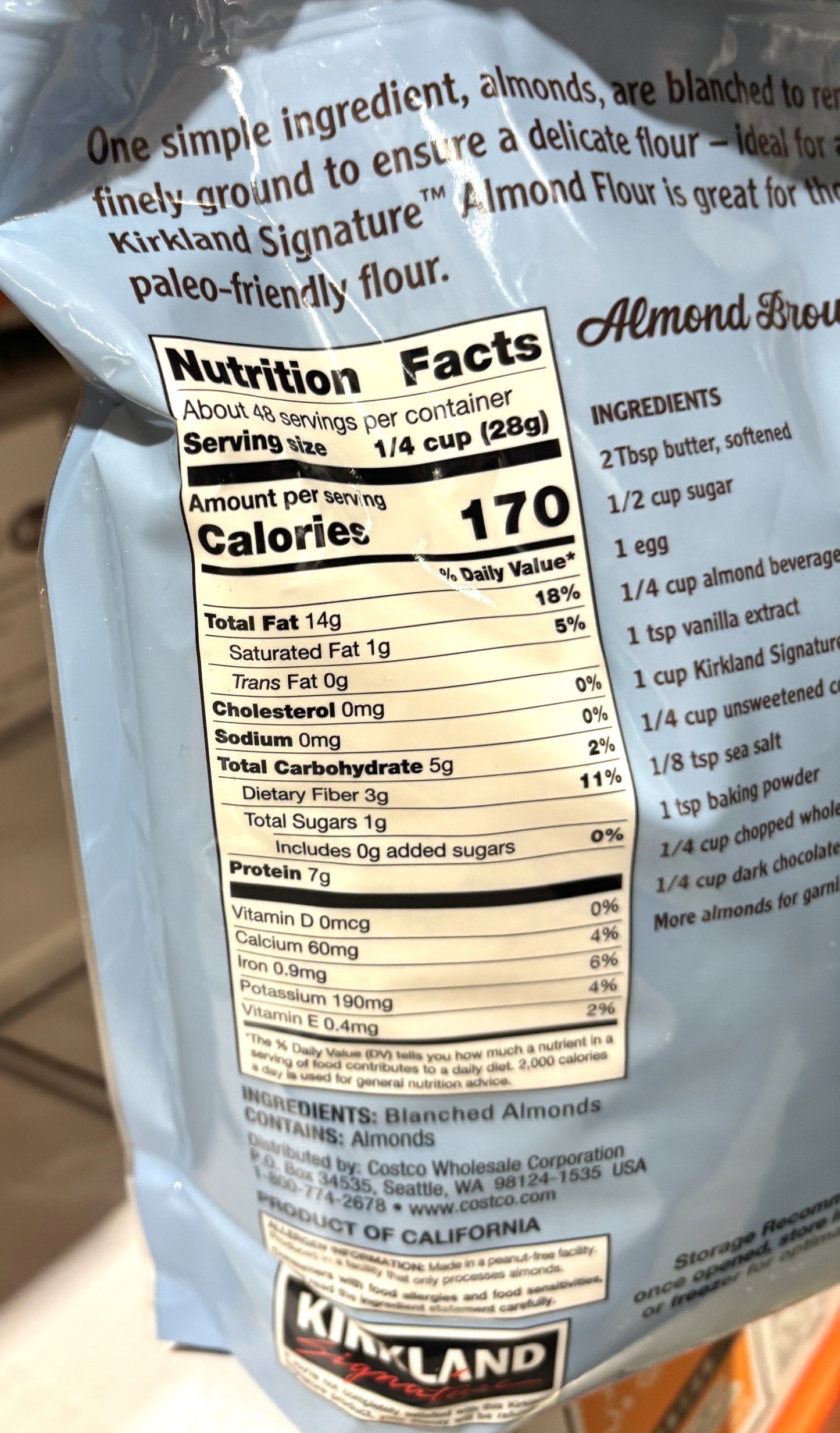 Kirkland Signature Almond Flour (1.36kg / 3 lbs)