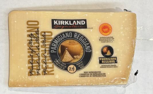 Zanetti KSパルメジャーノ レジャーノ Aged (24-Months) Parmesan Cheese Wedge (675g +/-50g)
