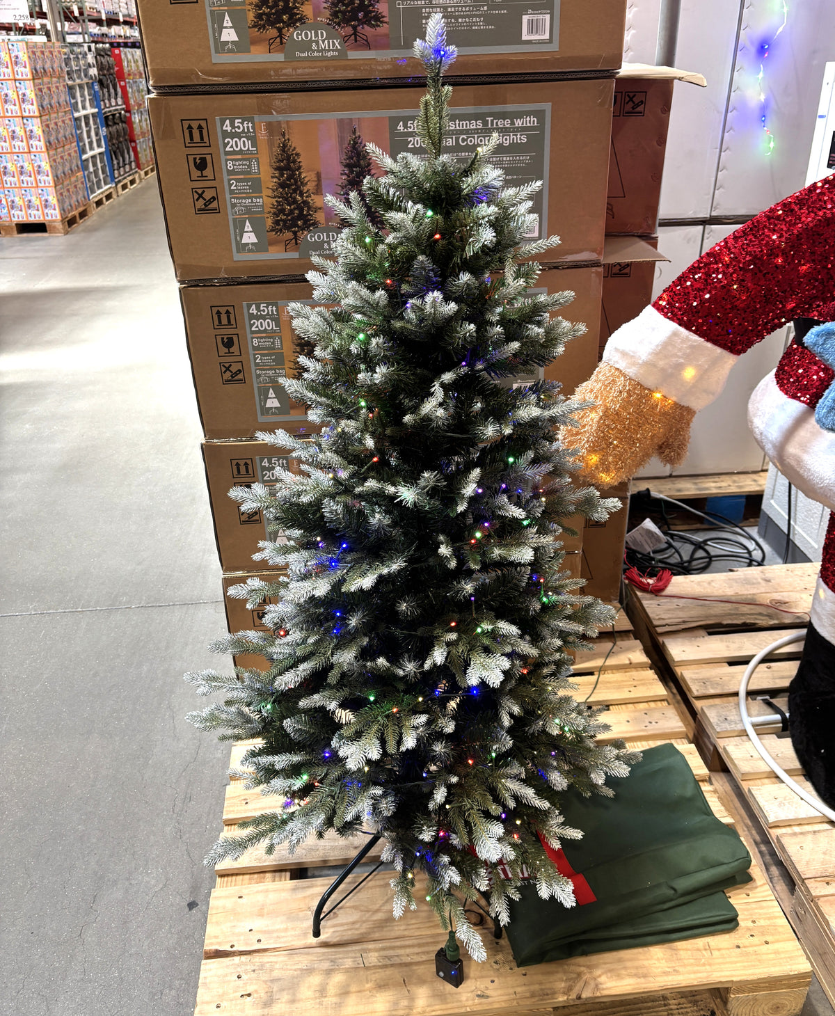 4.5ft Christmas Tree with 200 Dual Color Lights - Shipping Fee included