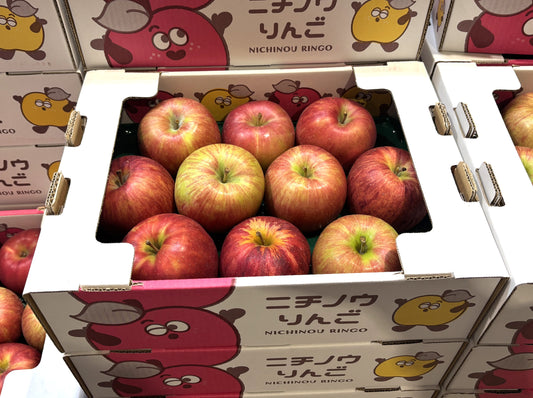 Fresh Domestic Seasonal Apples (Tsugaru or Fuji) 2.8-kg